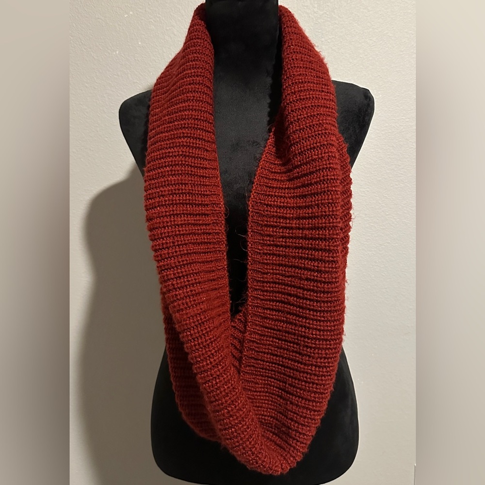 Maroon Crochet Infinity Scarf | Wrapables | One Size (GB6)